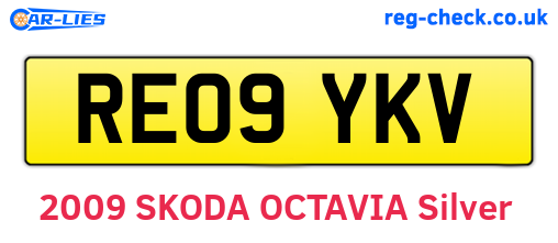 RE09YKV are the vehicle registration plates.