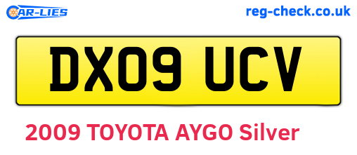 DX09UCV are the vehicle registration plates.