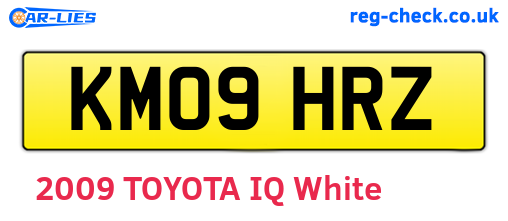 KM09HRZ are the vehicle registration plates.