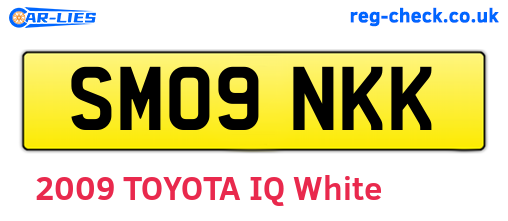 SM09NKK are the vehicle registration plates.