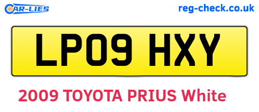 LP09HXY are the vehicle registration plates.