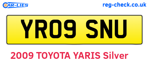 YR09SNU are the vehicle registration plates.