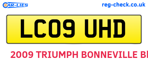 LC09UHD are the vehicle registration plates.