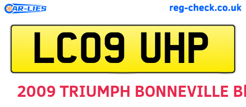 LC09UHP are the vehicle registration plates.