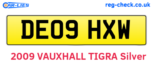DE09HXW are the vehicle registration plates.