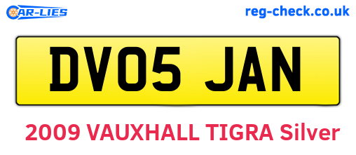 DV05JAN are the vehicle registration plates.