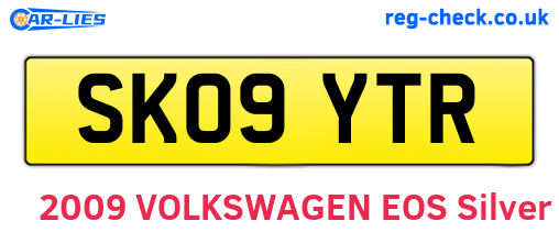 SK09YTR are the vehicle registration plates.