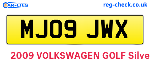 MJ09JWX are the vehicle registration plates.