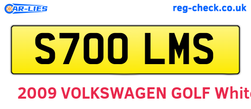 S700LMS are the vehicle registration plates.