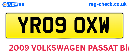 YR09OXW are the vehicle registration plates.