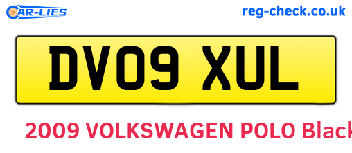 DV09XUL are the vehicle registration plates.
