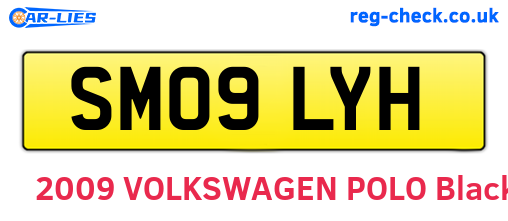 SM09LYH are the vehicle registration plates.