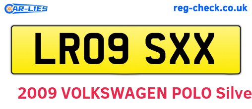 LR09SXX are the vehicle registration plates.