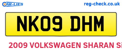 NK09DHM are the vehicle registration plates.