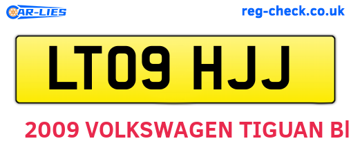 LT09HJJ are the vehicle registration plates.