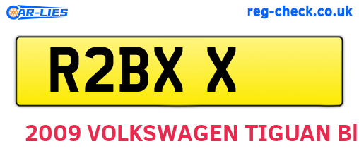 R2BXX are the vehicle registration plates.