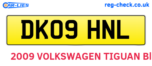 DK09HNL are the vehicle registration plates.