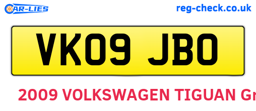 VK09JBO are the vehicle registration plates.