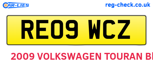 RE09WCZ are the vehicle registration plates.