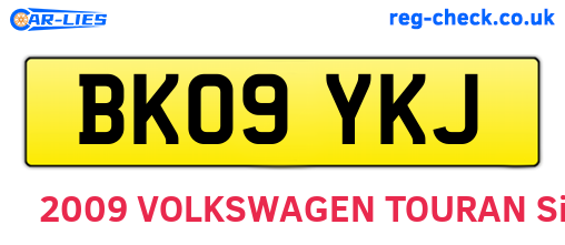 BK09YKJ are the vehicle registration plates.