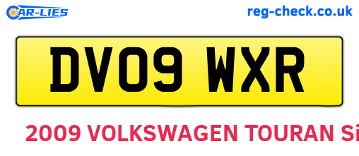 DV09WXR are the vehicle registration plates.