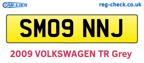 SM09NNJ are the vehicle registration plates.