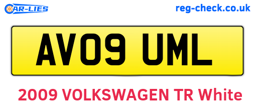 AV09UML are the vehicle registration plates.