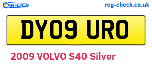 DY09URO are the vehicle registration plates.