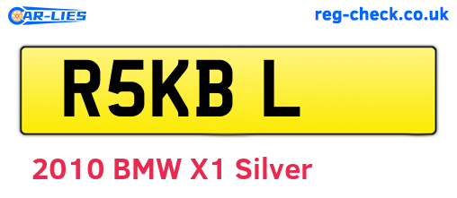 R5KBL are the vehicle registration plates.