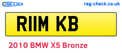 R11MKB are the vehicle registration plates.
