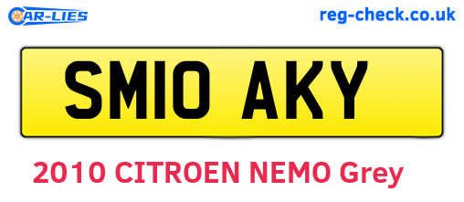 SM10AKY are the vehicle registration plates.