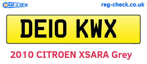 DE10KWX are the vehicle registration plates.