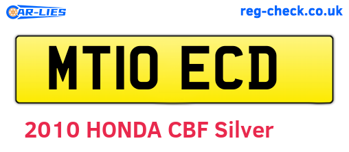 MT10ECD are the vehicle registration plates.