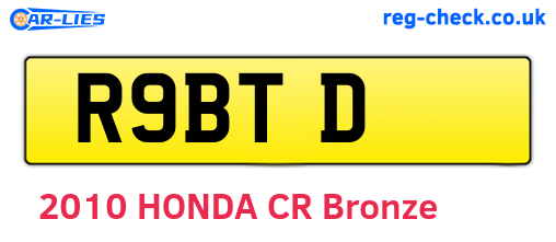 R9BTD are the vehicle registration plates.