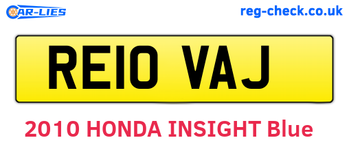 RE10VAJ are the vehicle registration plates.