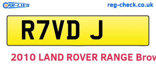 R7VDJ are the vehicle registration plates.