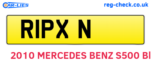 R1PXN are the vehicle registration plates.
