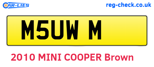 M5UWM are the vehicle registration plates.