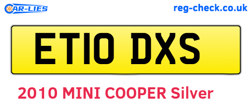 ET10DXS are the vehicle registration plates.