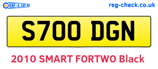 S700DGN are the vehicle registration plates.