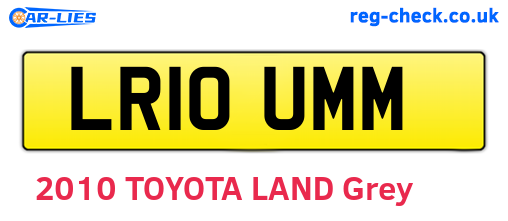 LR10UMM are the vehicle registration plates.