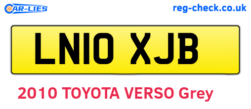LN10XJB are the vehicle registration plates.