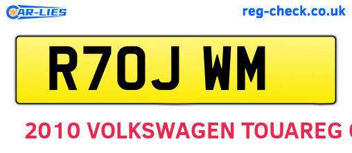 R70JWM are the vehicle registration plates.