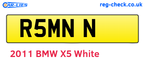 R5MNN are the vehicle registration plates.