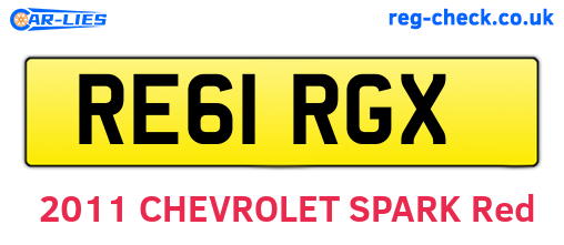 RE61RGX are the vehicle registration plates.