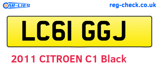 LC61GGJ are the vehicle registration plates.