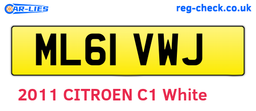 ML61VWJ are the vehicle registration plates.