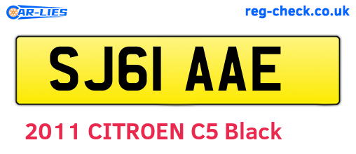 SJ61AAE are the vehicle registration plates.