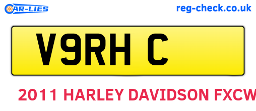 V9RHC are the vehicle registration plates.