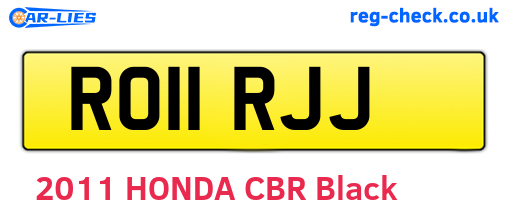 RO11RJJ are the vehicle registration plates.